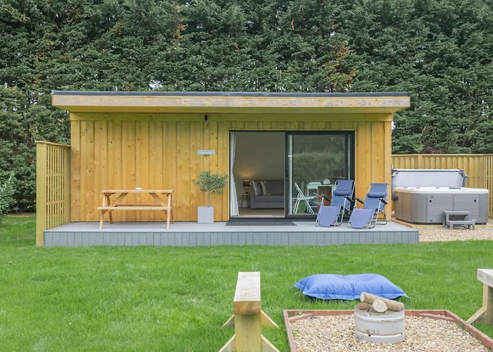 City To Country Retreat Luxury Lodges With Hot Tub, Bbq, Fire Pit